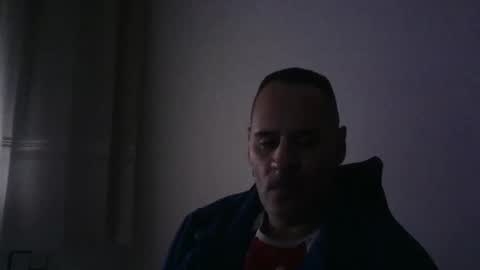 Snapshot of gioshadow chatting on 10/26/25, 11:16 gioshadow online show from 10/26/25, 11:16