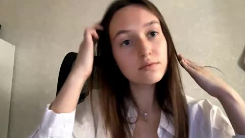 Snapshot of giovannatimm chatting on 04/17/26, 01:19 Melisa online show from 04/17/26, 01:19