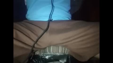 Snapshot of giovannyca chatting on 01/02/25, 05:03 GuidoGiovan online show from 01/02/25, 05:03