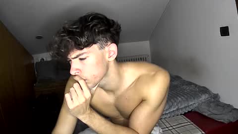 giovyyx online show from 10/01/25, 02:45