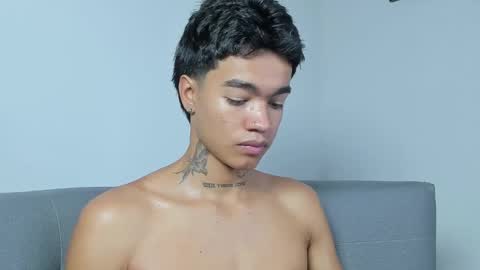 Snapshot of giraldo_giraldo chatting on 01/17/25, 06:12 Giraldo online show from 01/17/25, 06:12