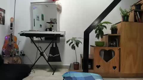 girasol1921 online show from 12/07/24, 05:42