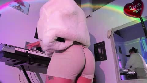 girasol1921 online show from 02/13/25, 02:12