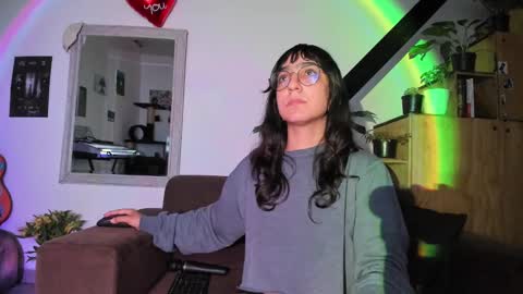 girasol1921 online show from 02/16/25, 03:15