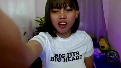 Snapshot of girl2rememberxxx chatting on 01/07/25, 10:19 YOUR GIRL AXIE online show from 01/07/25, 10:19