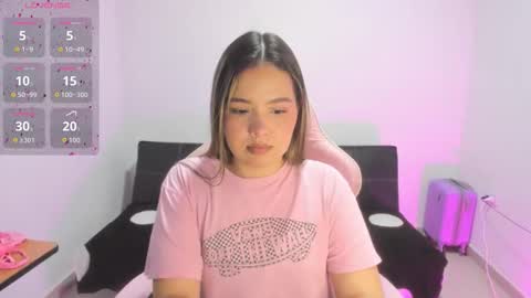 Snapshot of girl_alana chatting on 11/26/25, 11:17 Alana online show from 11/26/25, 11:17