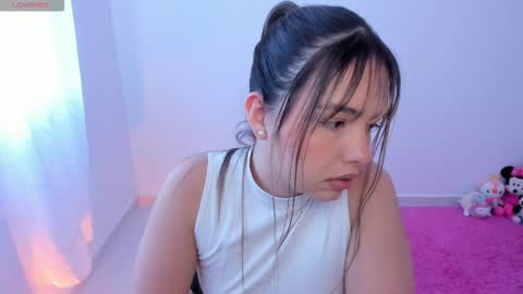 Snapshot of girl_alana chatting on 12/03/25, 02:26 Alana online show from 12/03/25, 02:26