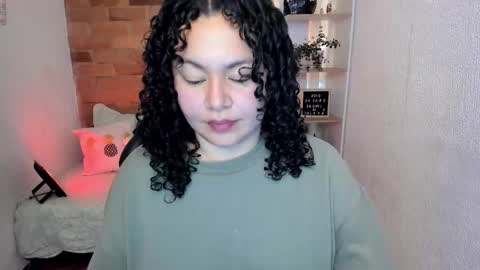 girl_inline online show from 02/13/25, 08:55