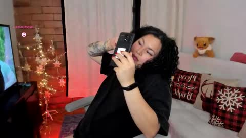 girl_inline online show from 12/14/25, 01:44