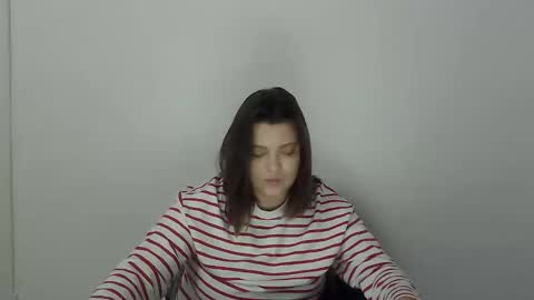 girl_leya online show from 10/04/25, 07:56