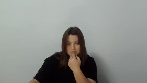 girl_leya online show from 10/29/25, 08:21