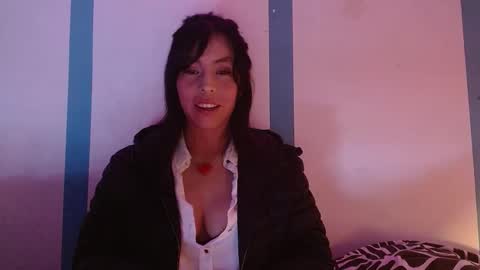 Snapshot of girl_marvel1 chatting on 09/24/25, 06:17 Alejandra online show from 09/24/25, 06:17