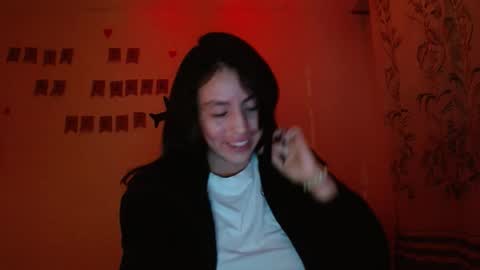 Alejandra online show from 11/06/25, 08:15