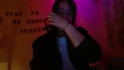 Alejandra online show from 11/07/25, 06:02