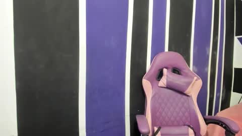 Snapshot of girl_princess18 chatting on 03/11/26, 09:32 girl_princess18 online show from 03/11/26, 09:32