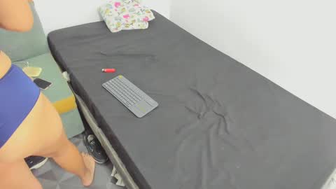 Snapshot of girl_sweet09 chatting on 10/03/25, 10:51 girl_sweet09 online show from 10/03/25, 10:51