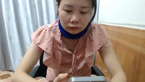 Snapshot of girlbaee chatting on 10/27/25, 01:20 Babe online show from 10/27/25, 01:20