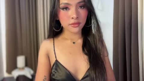 Snapshot of girlcock_dominantfucker chatting on 03/28/26, 08:25 queen ronna online show from 03/28/26, 08:25