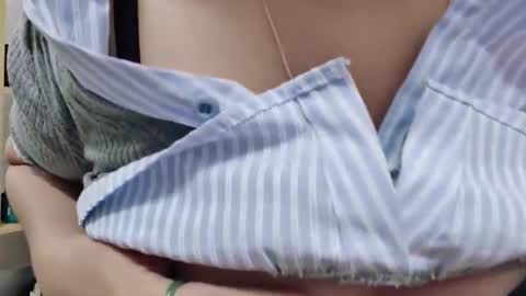 girlhanoi online show from 09/20/25, 02:34