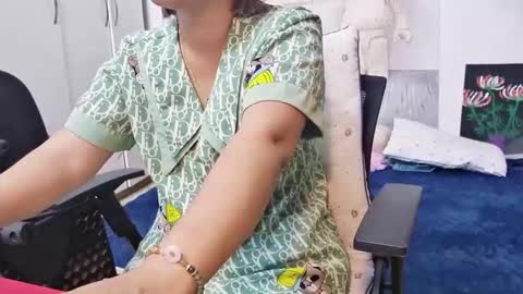 girlhanoi online show from 11/07/25, 10:43