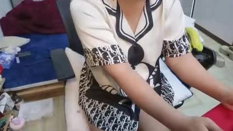 girlhanoi online show from 12/18/25, 03:23