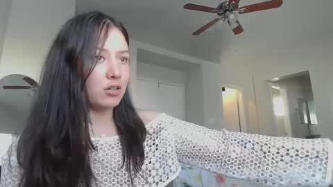 Snapshot of girlnextdoor702 chatting on 12/05/24, 10:01 Jasmine online show from 12/05/24, 10:01