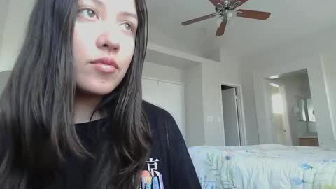 Snapshot of girlnextdoor702 chatting on 12/09/24, 06:25 Jasmine online show from 12/09/24, 06:25