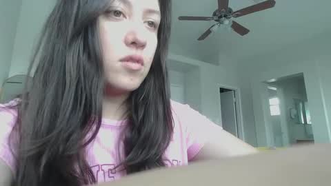 Snapshot of girlnextdoor702 chatting on 01/03/25, 06:35 Jasmine online show from 01/03/25, 06:35