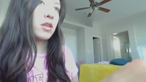 Snapshot of girlnextdoor702 chatting on 01/14/25, 09:09 Jasmine online show from 01/14/25, 09:09