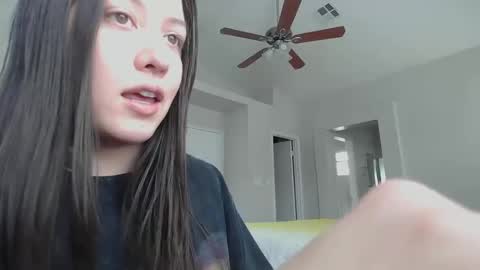 Snapshot of girlnextdoor702 chatting on 01/28/25, 06:07 Jasmine online show from 01/28/25, 06:07