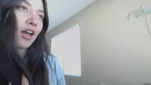 Snapshot of girlnextdoor702 chatting on 10/31/25, 05:36 Jasmine online show from 10/31/25, 05:36