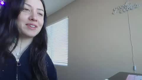 Snapshot of girlnextdoor702 chatting on 11/10/25, 04:28 Jasmine online show from 11/10/25, 04:28