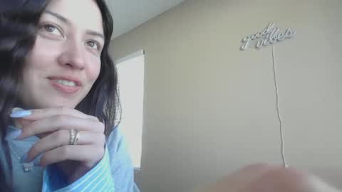 Snapshot of girlnextdoor702 chatting on 12/04/25, 05:32 Jasmine online show from 12/04/25, 05:32