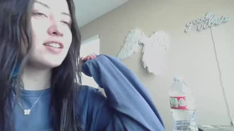 Snapshot of girlnextdoor702 chatting on 03/15/26, 07:20 Jasmine online show from 03/15/26, 07:20