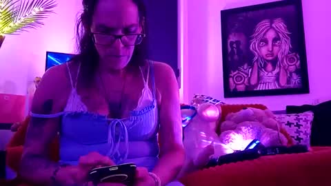 Snapshot of girls227445638252 chatting on 03/31/26, 05:52 girls227445638252 online show from 03/31/26, 05:52