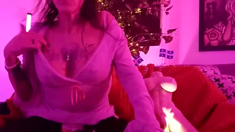 Snapshot of girls227445638252 chatting on 04/27/26, 01:31 girls227445638252 online show from 04/27/26, 01:31