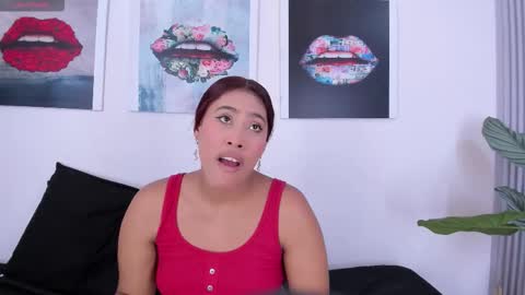 girls_inlove online show from 10/06/25, 12:02