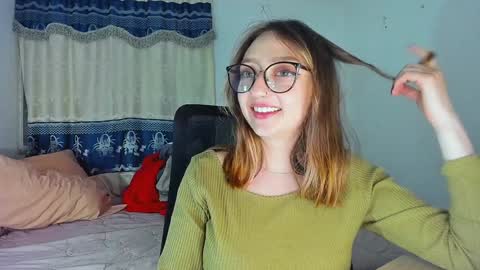 Maze    Thumbs up online show from 12/24/24, 04:11