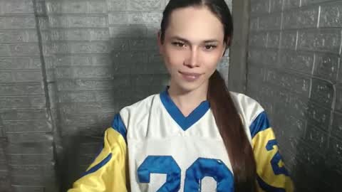 Snapshot of girlsweet_enise69xxx chatting on 06/06/26, 05:23 Mynameisenise online show from 06/06/26, 05:23