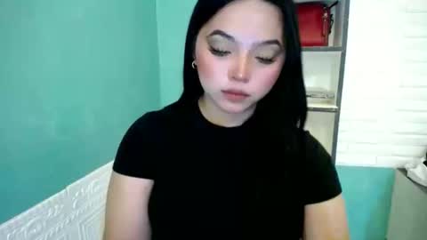 Rhaine online show from 03/20/26, 06:46