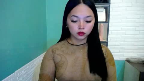 Rhaine online show from 04/04/26, 01:59