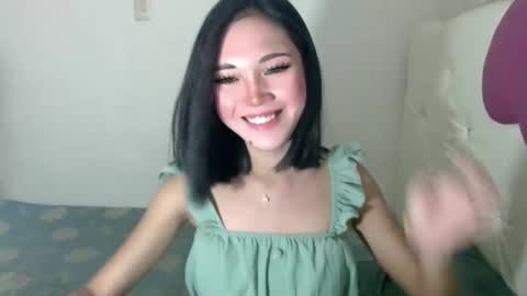 Snapshot of girlthatyouwantxx chatting on 10/03/25, 10:12 Divine online show from 10/03/25, 10:12