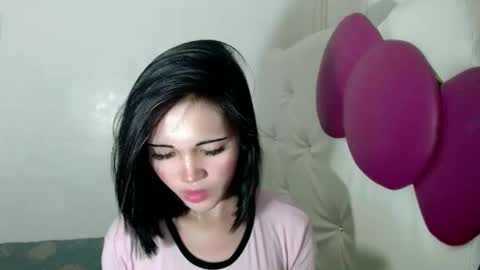 Snapshot of girlthatyouwantxx chatting on 10/11/25, 04:55 Divine online show from 10/11/25, 04:55