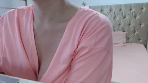 Snapshot of girlvictoria chatting on 11/09/25, 12:14 Victoria online show from 11/09/25, 12:14