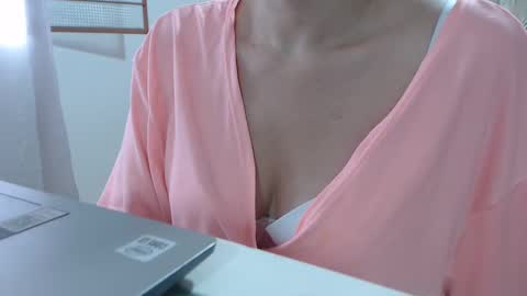 Snapshot of girlvictoria chatting on 11/10/25, 12:15 Victoria online show from 11/10/25, 12:15