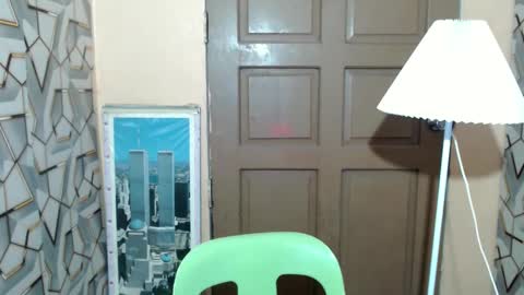 Snapshot of girlwhobelieveinmagic chatting on 01/11/25, 06:24 Callmenor online show from 01/11/25, 06:24