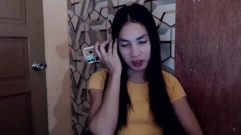 Snapshot of girlwhobelieveinmagic chatting on 02/14/25, 07:33 Callmenor online show from 02/14/25, 07:33