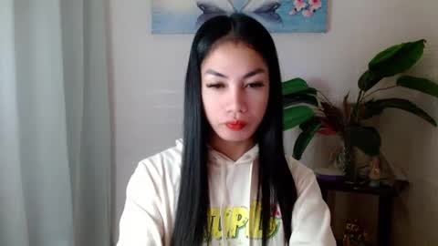 Snapshot of girlwhobelieveinmagic chatting on 03/10/25, 06:45 Callmenor online show from 03/10/25, 06:45