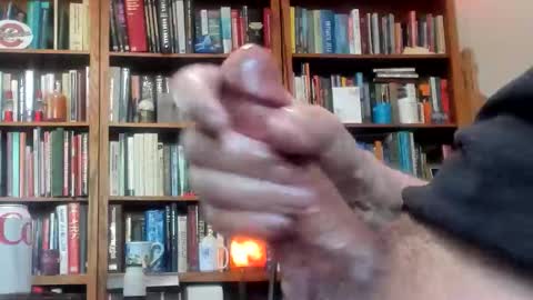 Snapshot of girthbrooks05 chatting on 10/23/25, 06:17 girthbrooks05 online show from 10/23/25, 06:17