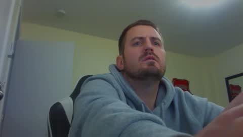 Snapshot of girthylax51 chatting on 01/01/25, 08:02 BIG K online show from 01/01/25, 08:02